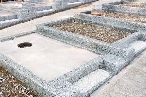 草が生えて困る