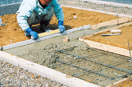 コンクリート流し込み